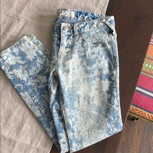 Free people 26” waist floral jeans cropped pant